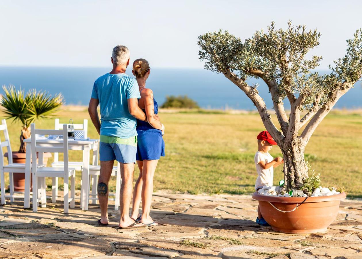 Lighthouse Golf & Spa Hotel Baltsjik Buitenkant foto Family tourism