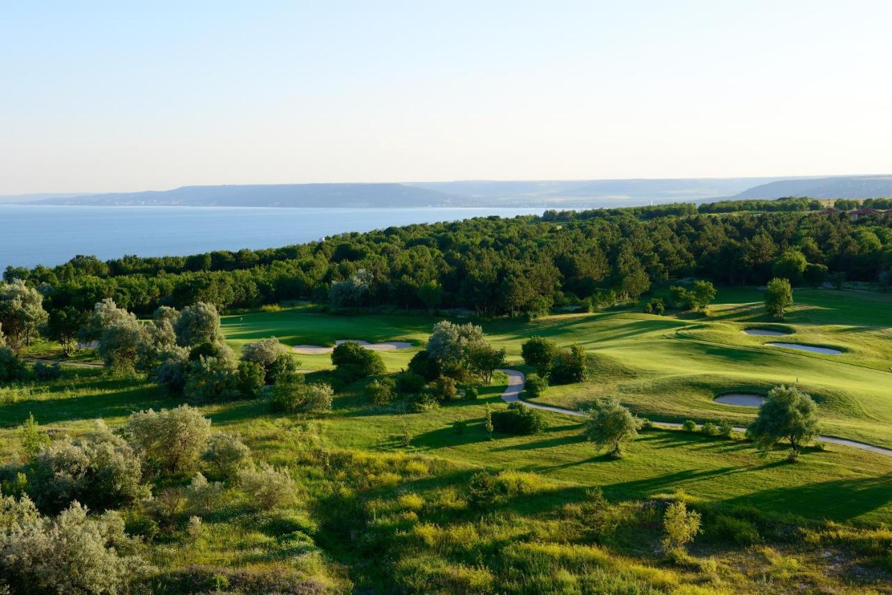Lighthouse Golf & Spa Hotel Baltsjik Buitenkant foto Golf course in Croatia